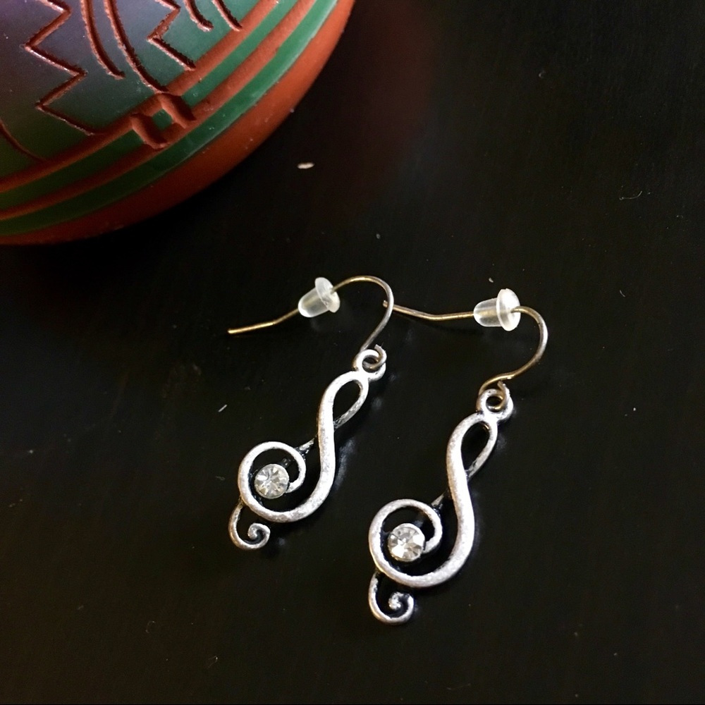 Music Note Earrings - Picture 1 of 6